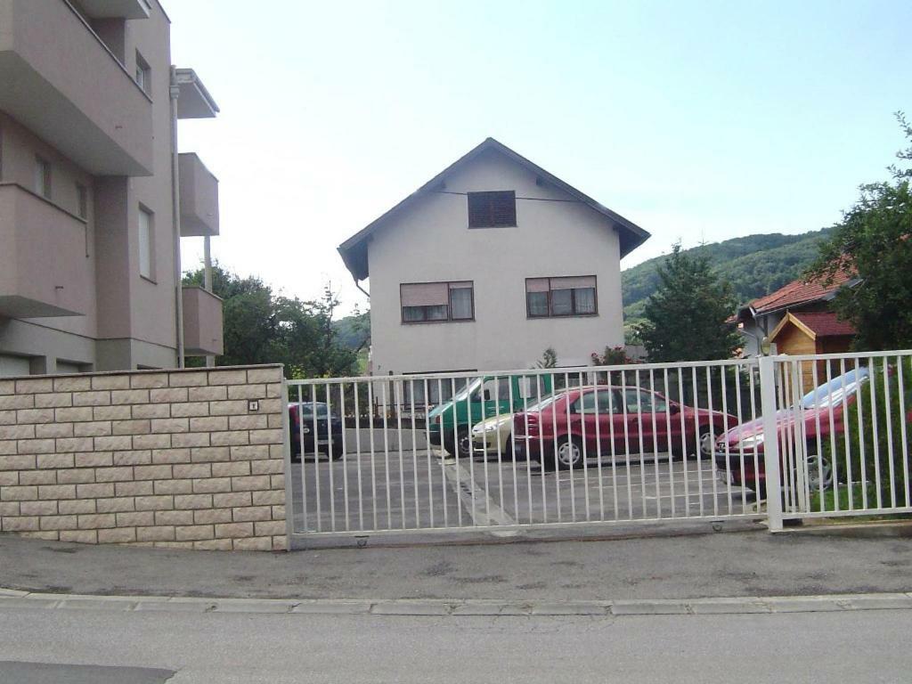 Apartmani Almica ซาเกร็บ ภายนอก รูปภาพ